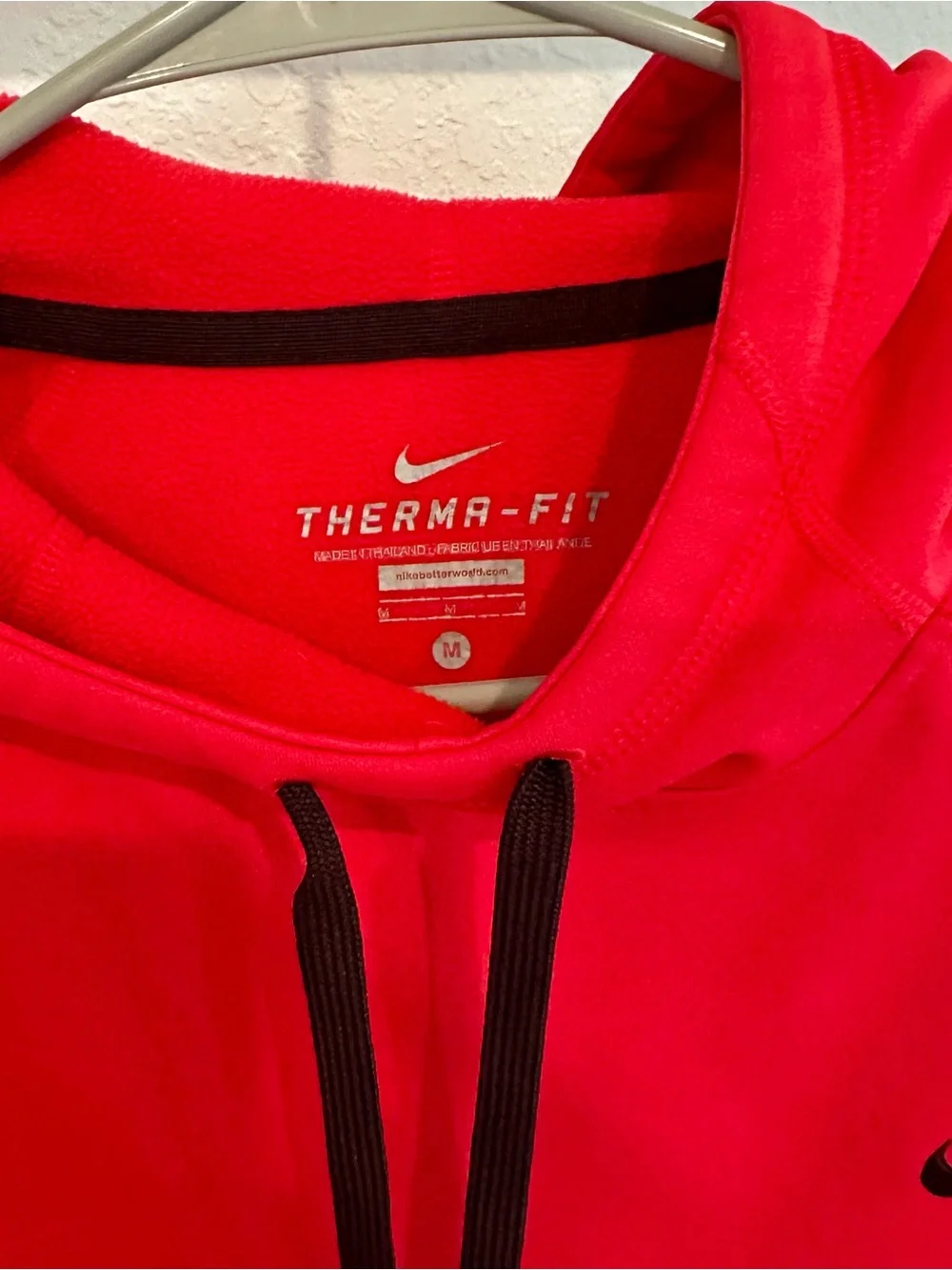 Nike Therma-FIT Red Pullover Hoodie Thumbholes Men’s Medium